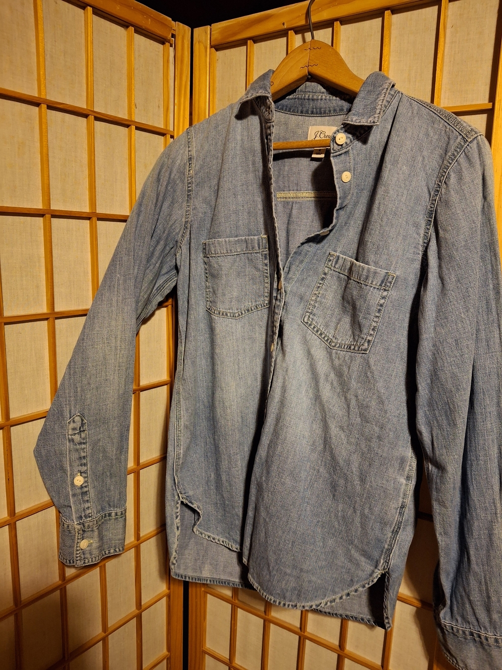 J.Crew Women's Garçon classic chambray shirt - Picture 1 of 4